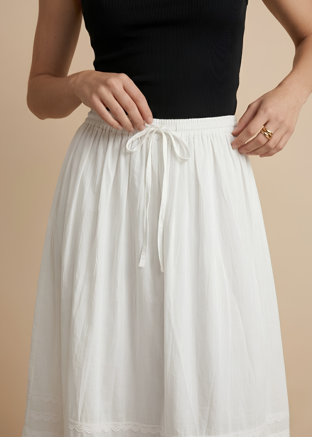 Tiered Lace-Detail Maxi Skirt